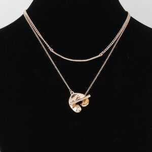 Toggle Hook Chain Necklace